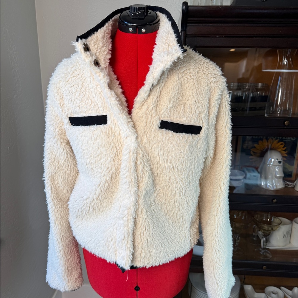 Thread & Supply Ivory Sherpa Jacket Zip Front Cozy Teddy Coat Size M